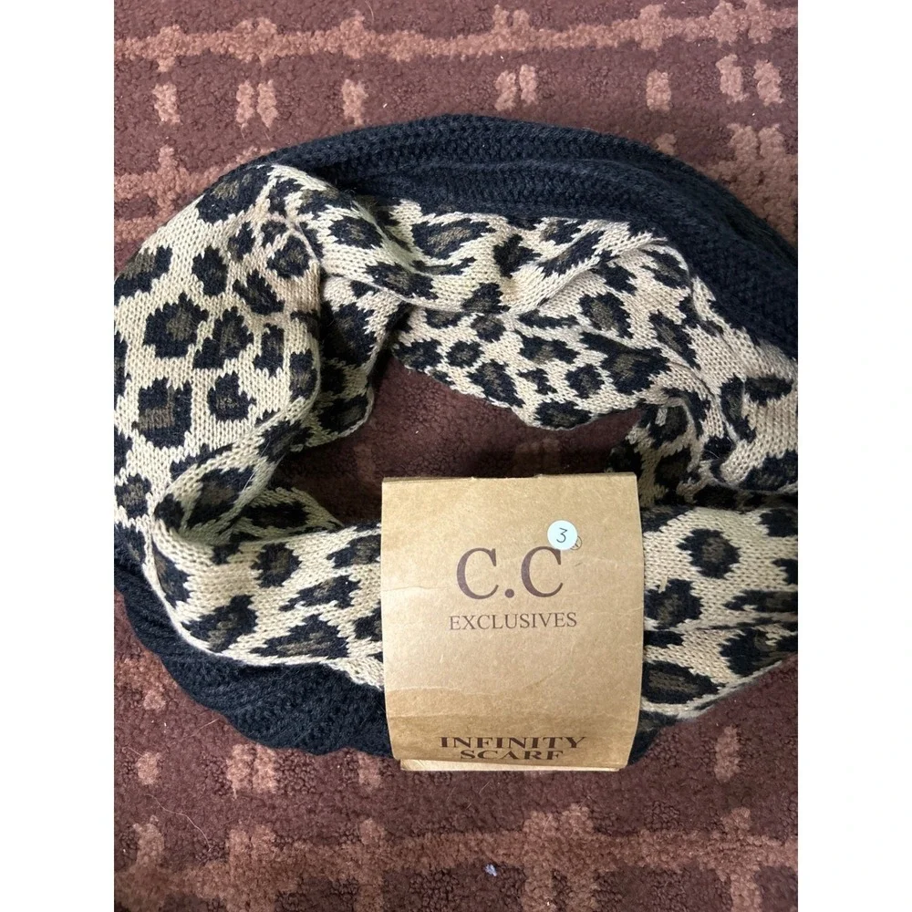 C.C. Exclusives Black Knit Leopard Print Infinity‎ Scarf